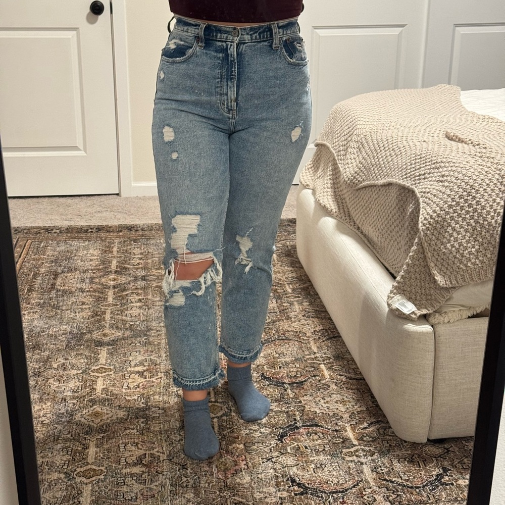 Abercrombie & Fitch Curve Love Ultra High Rise Ankle Straight Jean